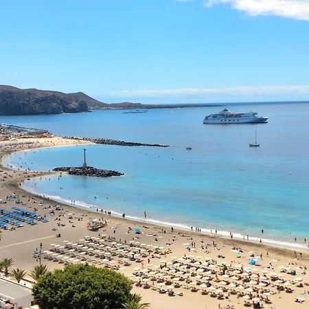 Few Steps From The Beach Hostel In Los Cristianos Арона Екстериор снимка