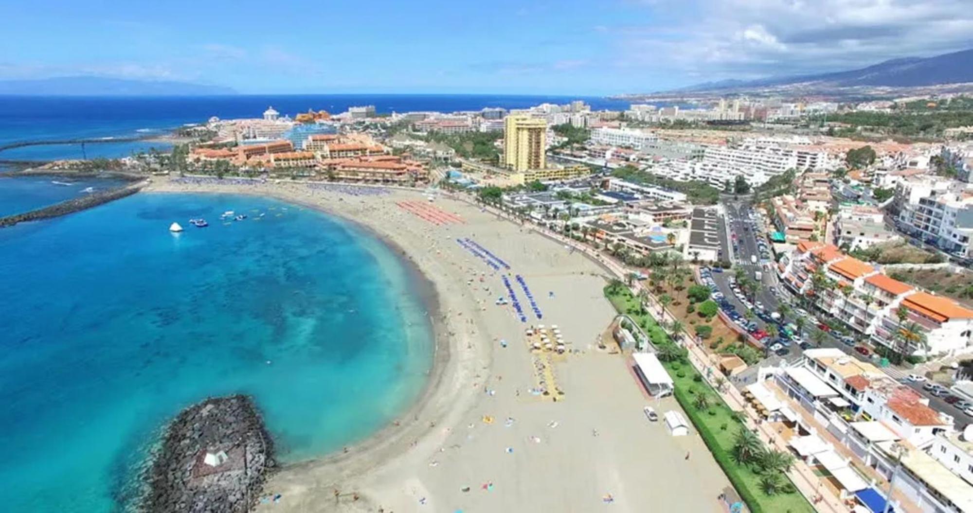 Few Steps From The Beach Hostel In Los Cristianos Арона Екстериор снимка