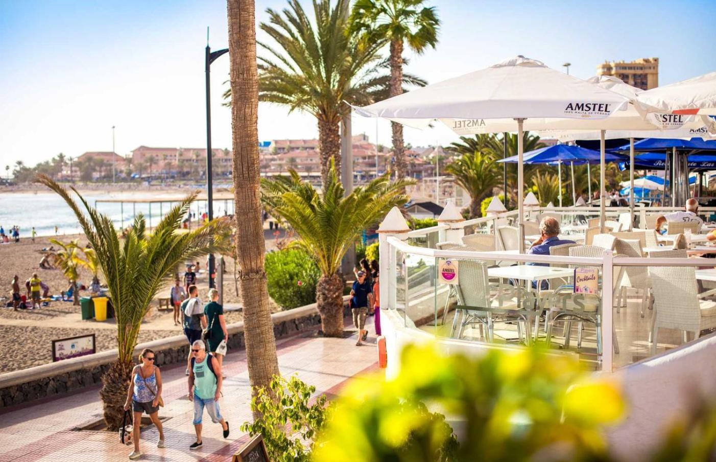 Few Steps From The Beach Hostel In Los Cristianos Арона Екстериор снимка